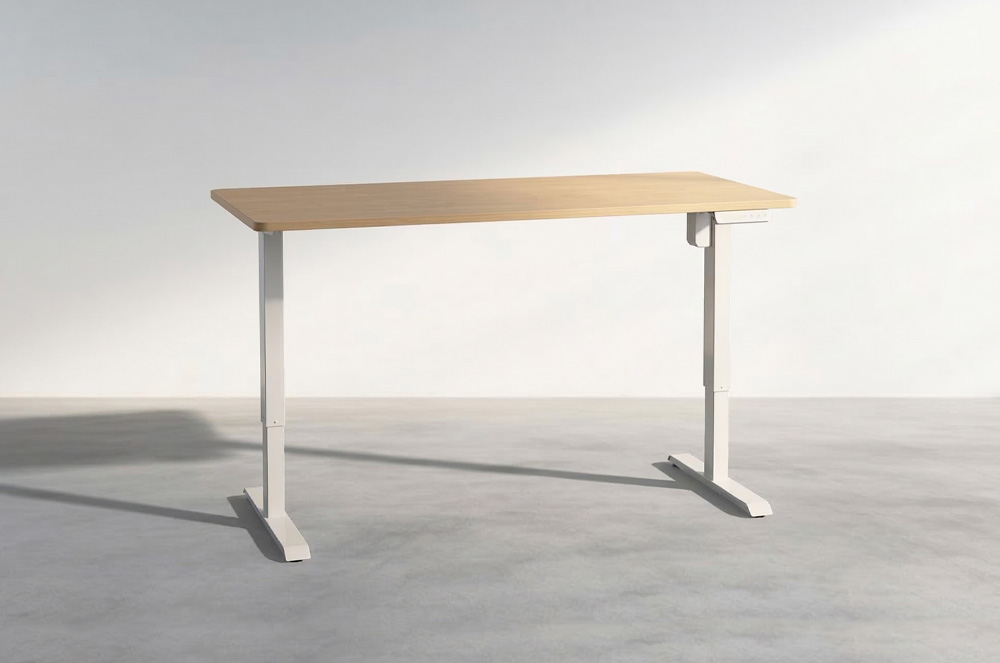 祖禾辦公家具推薦，人體工學電動升降桌，配備靜音馬達與高度控制面板，穩定的桌腳結構，適合坐站交替，健康辦公方式，桌腳顏色與桌面材質皆可客製化。